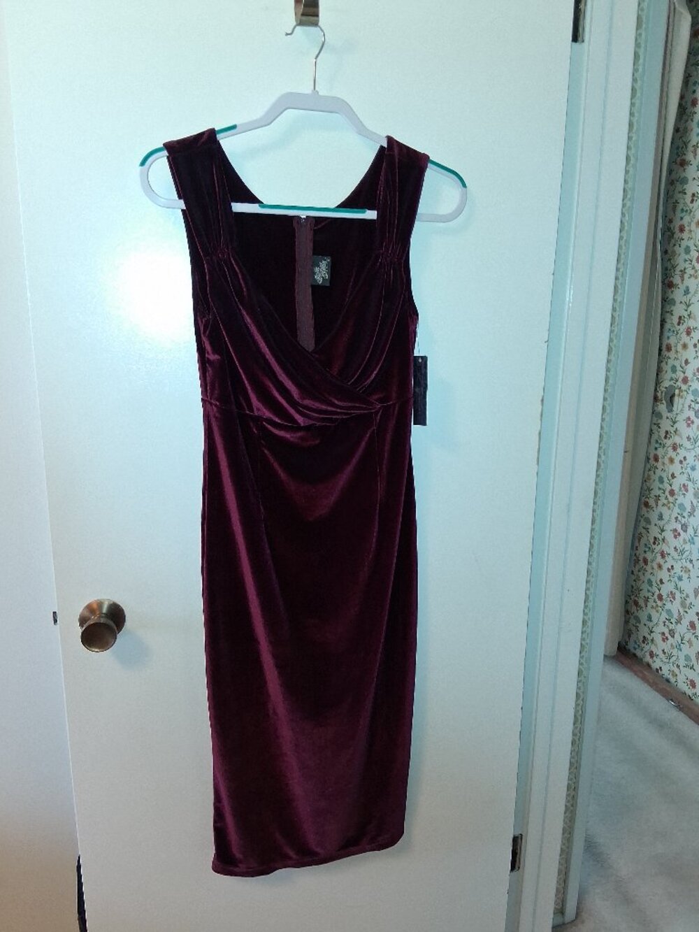 Burgundy Velvet sleevless dress, L, NWT